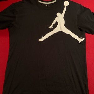 NWOT Mens Jordan tshirt.